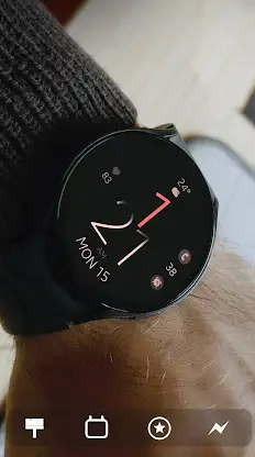 Battery v4 digital watch face screenshot 2