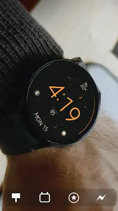 Battery v6 minimal watch face screenshot 2